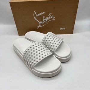 New Christian Louboutin White Leather Pool Sandals with White Spikes
